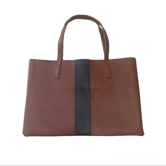 Vince Camuto Accessories - VINCE CAMUTO lap top bag
